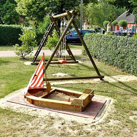 Holiday An Den Linden * Vipperow